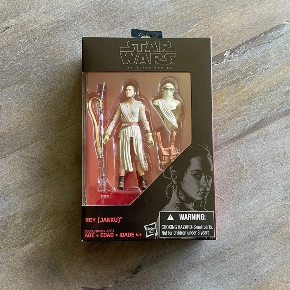 Star Wars Black Series 3.75” TFA Jakku Rey HTF & NIB!